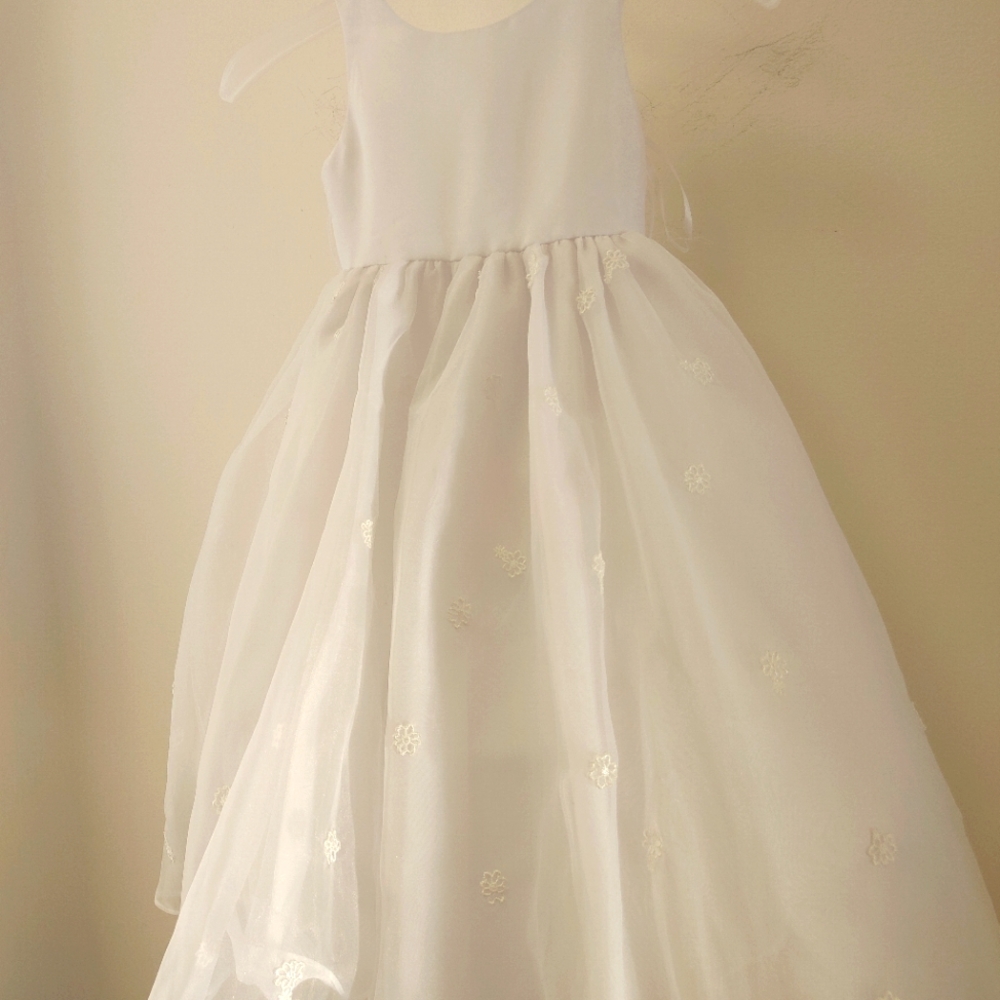 Joan Calabrese Flower girl dress white